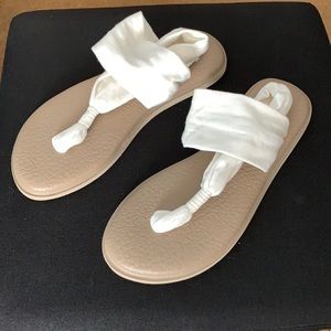 NWOT- White Yoga Sling Sanuk Sandals
